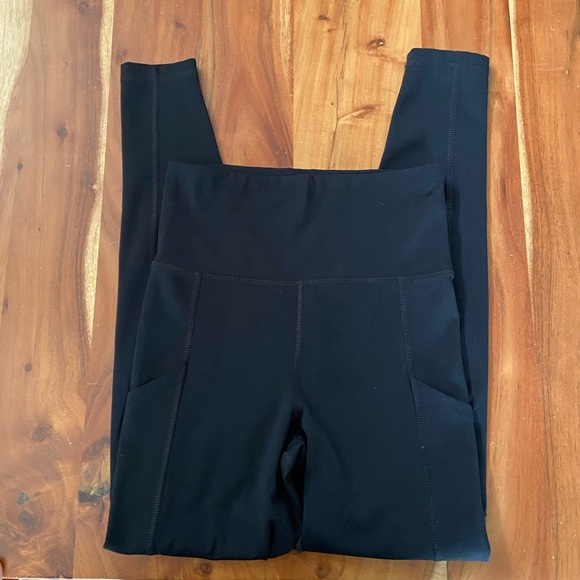 American Eagle The Everything High Waisted Black Pocket Leggings - Picture 3 of 6